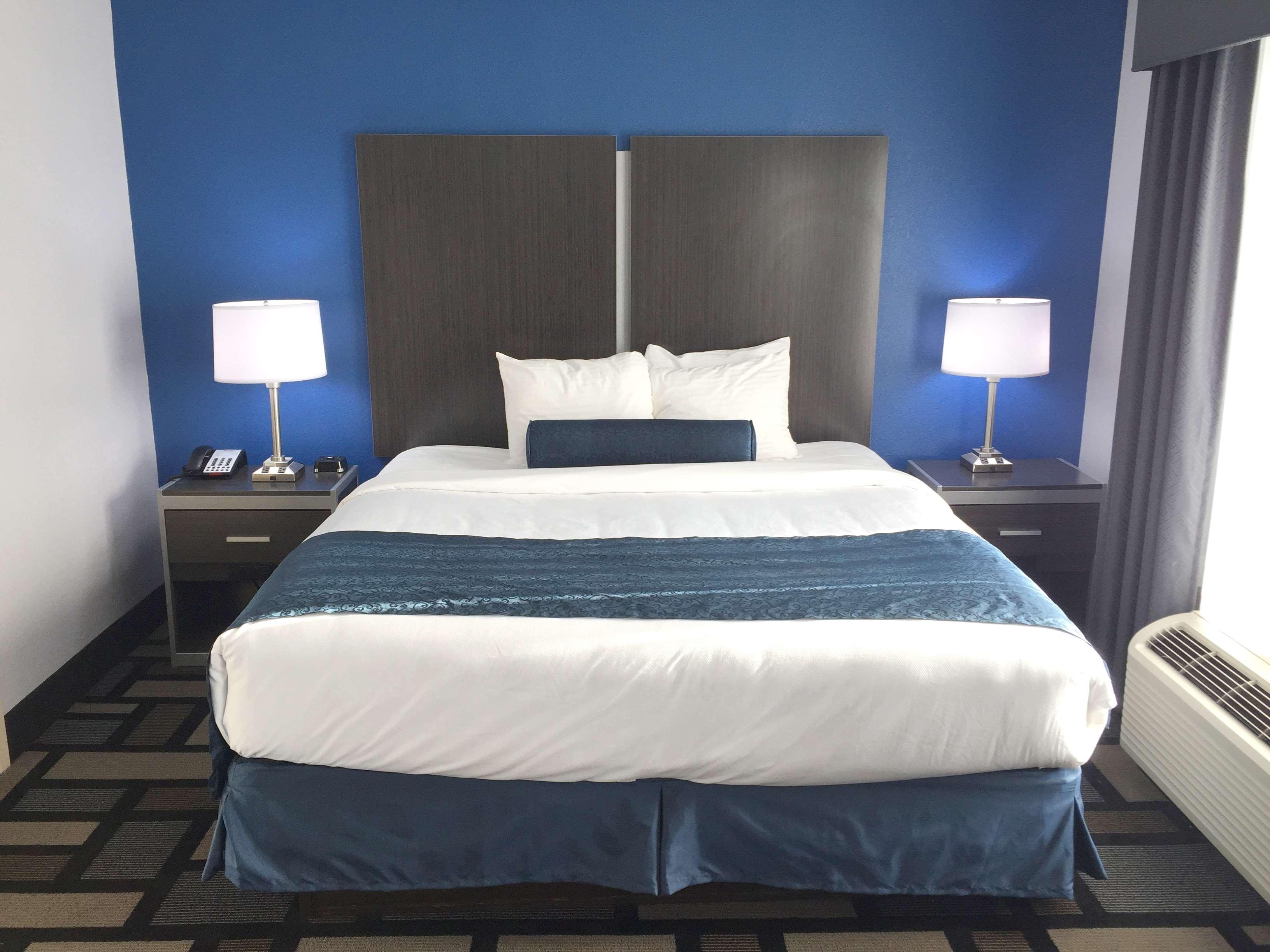 Best Western Plus Birmingham Inn & Suites Eksteriør billede