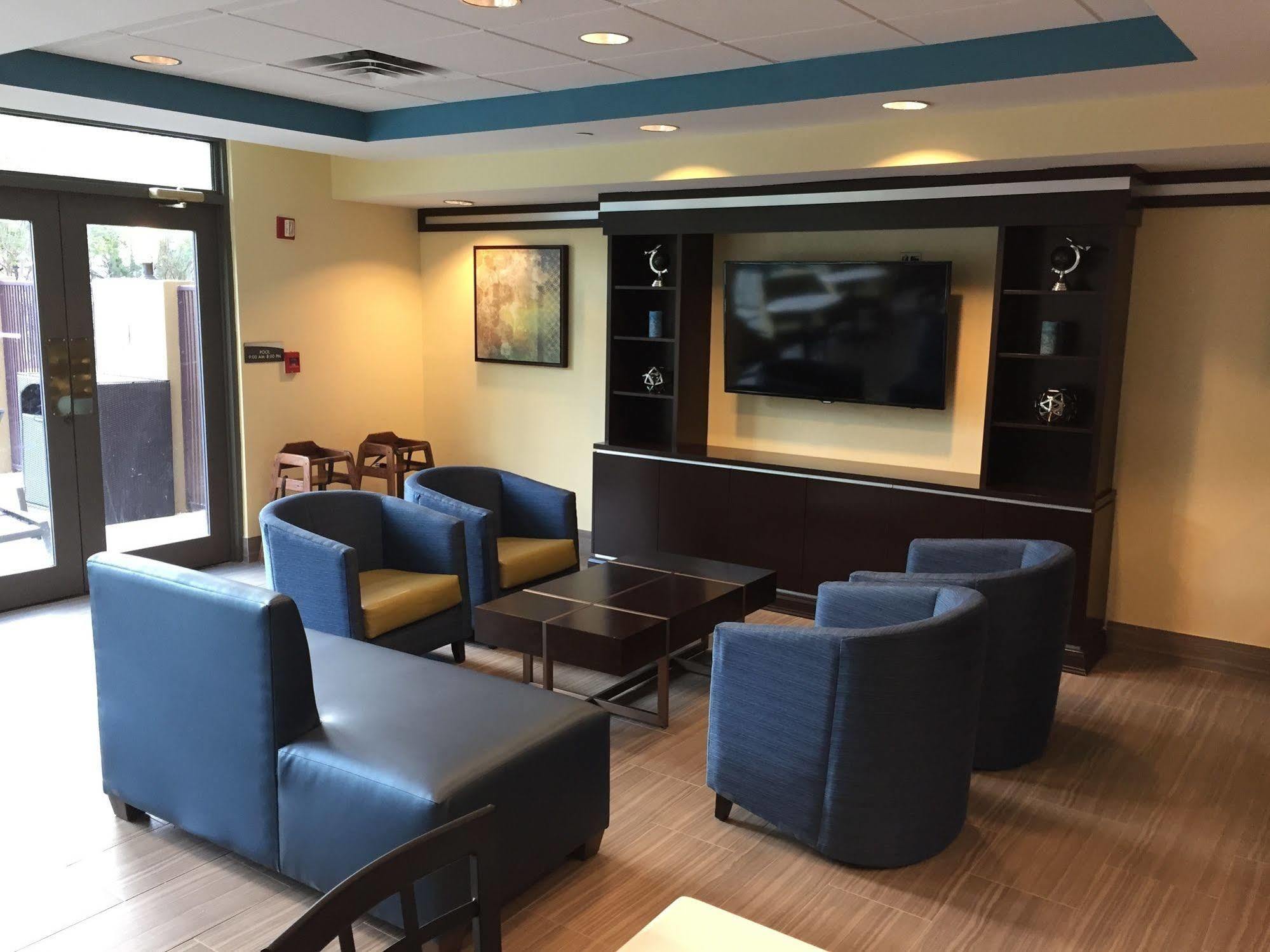 Best Western Plus Birmingham Inn & Suites Eksteriør billede